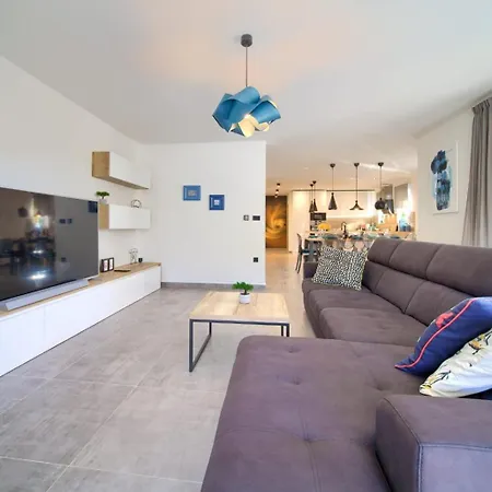 Valle * Sveti Vid-Miholjice