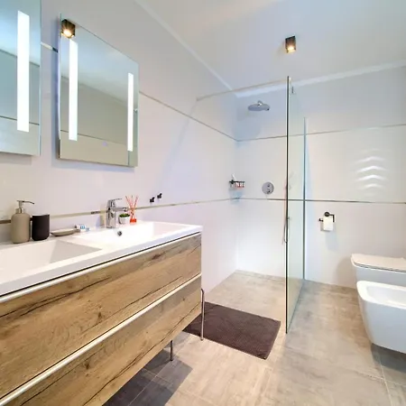 Villa Valle *
