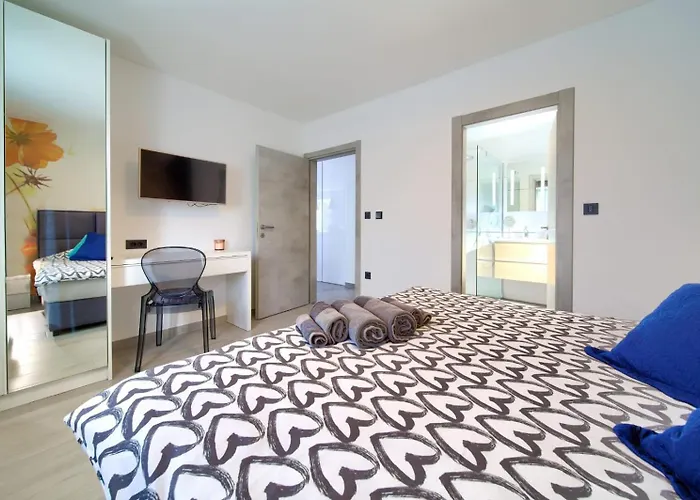 Valle * Sveti Vid-Miholjice